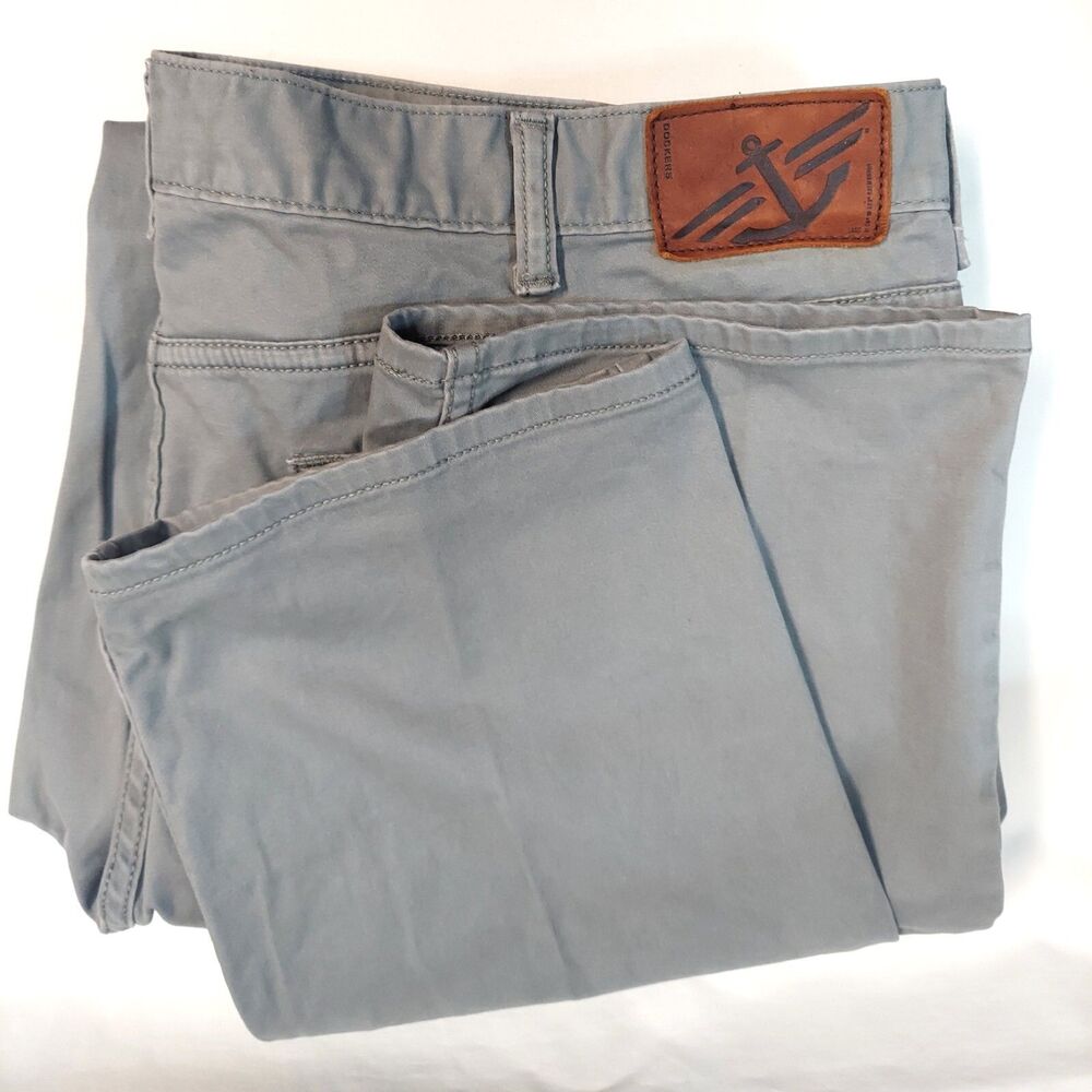 Dockers Flat Front Pants Gray Slim Tapered 40x32 Barely Worn